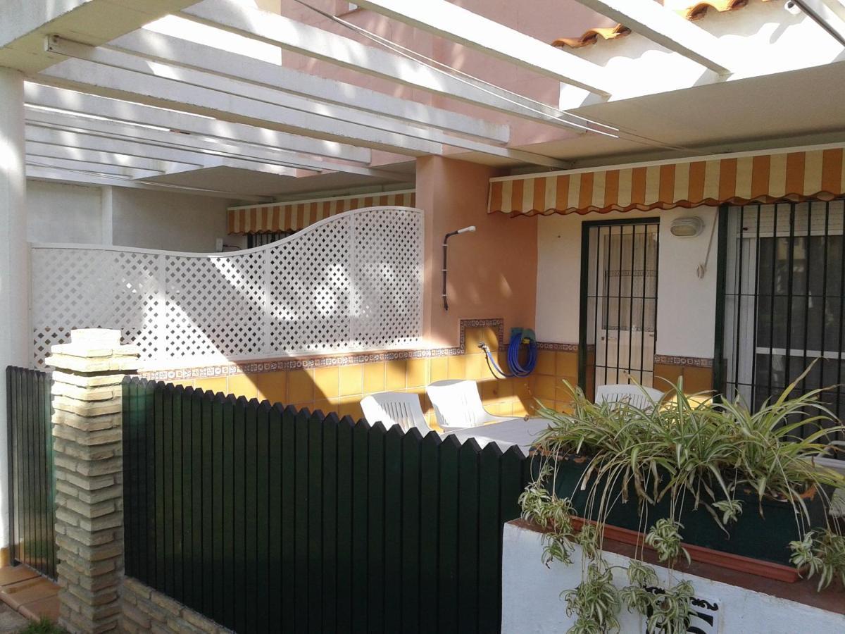 Primera línea de playa casita adosada Chiclana de la Frontera Exterior foto